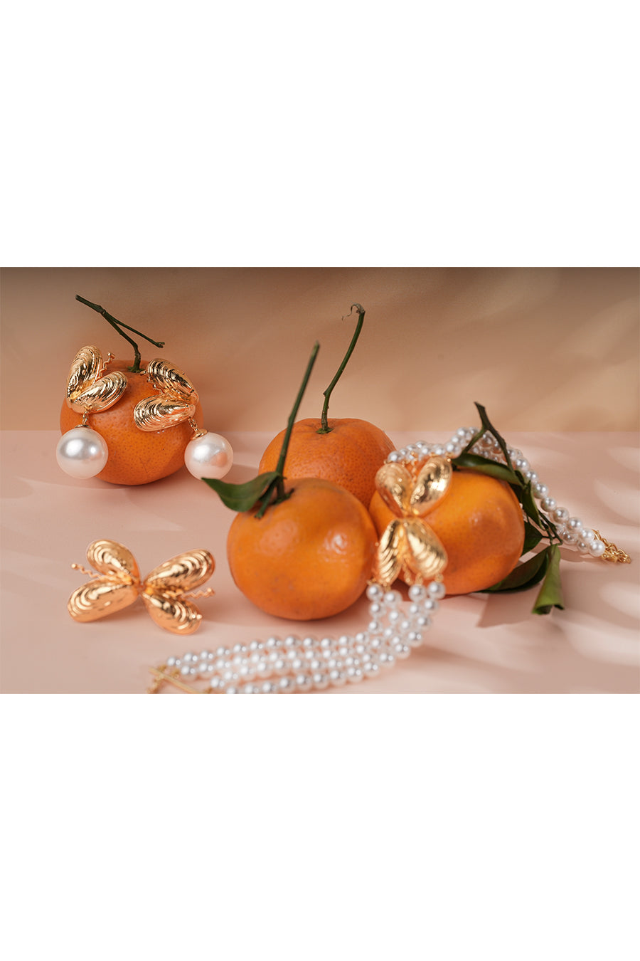 ALM - Freedom pearl white earrings