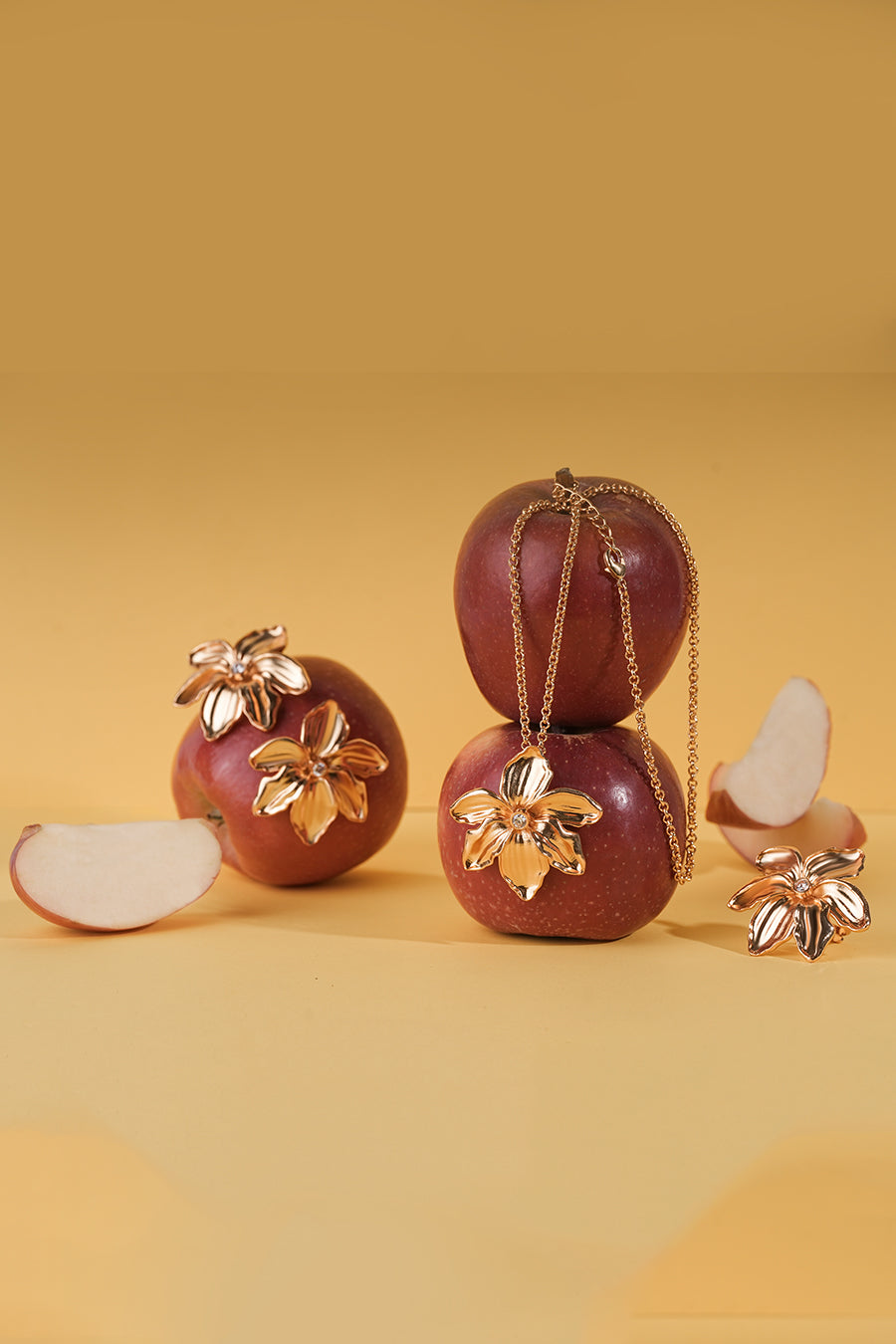 ALM - Flower of universe ring