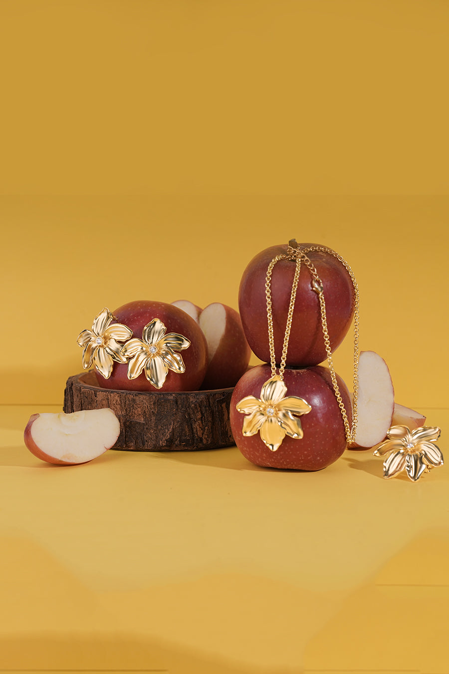ALM - Flower of universe gold plated earrings